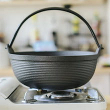 Load image into Gallery viewer, 29cm Cast Iron Sukiyaki Iron Pot Japanese Shabu Shabu Pot Pan Stockpot Wooden Lid Home Camping Picnic
