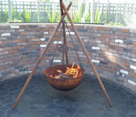 The Tripod fire pit
